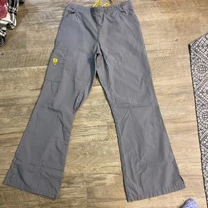 Wonder wink scrub pants